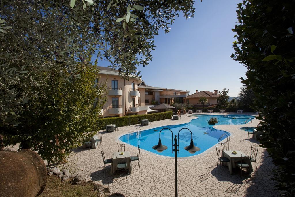 Albergo Ristorante Uliveto Veroli Exterior photo