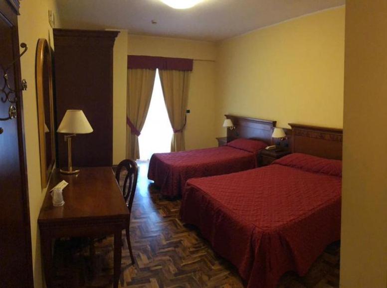 Albergo Ristorante Uliveto Veroli Exterior photo